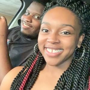 Meet your Posher, Casya